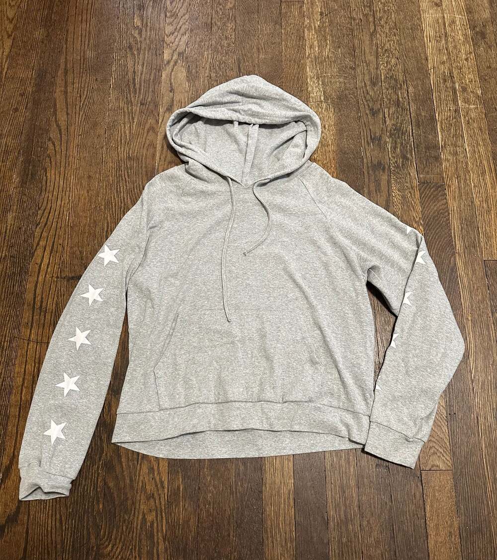 Le Lis Collection Gray Long Sleeve Hoodie Sweatshirt w/White Stars on Sleeves M